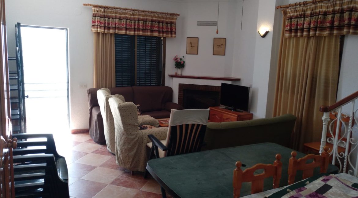 WhatsApALQUILER CHALET PLAYA LA ANTILLAp Image 2019-10-25 at 12.44.09 (3)